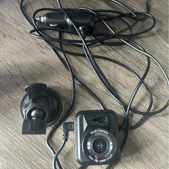 Dash Cam - Picture 4 of 4